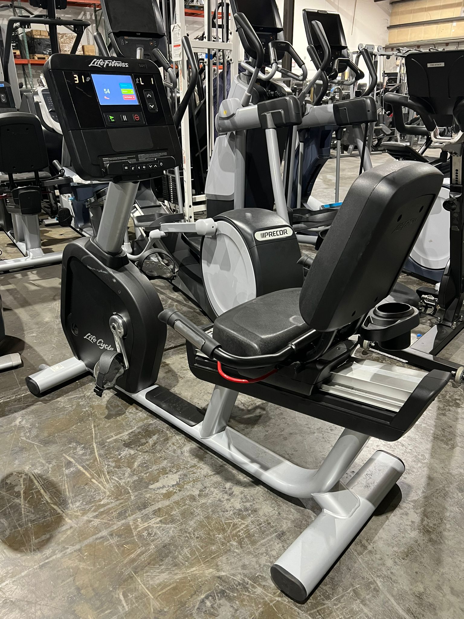 Life Fitness Integrity Club Series Plus Recumbent Bike w X Console Refubished Buy Sell Fitness